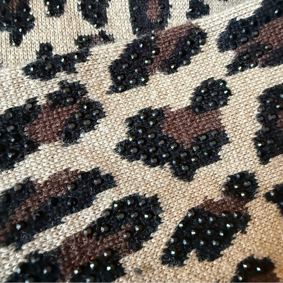 ALICE + OLIVIA Connie Embellished Leopard Sweater long Sleeves Top Size: M - Picture 10 of 11